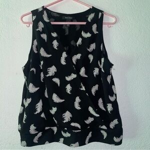 White House Black Market Sleeveless Black Tank Top